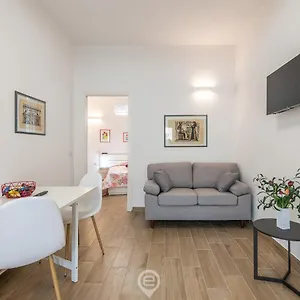 Casa Aura , Oristano Italia